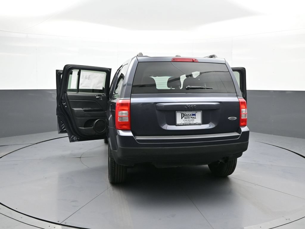 Used 2015 Jeep Patriot Sport w/ Power Value Group FWD image 46