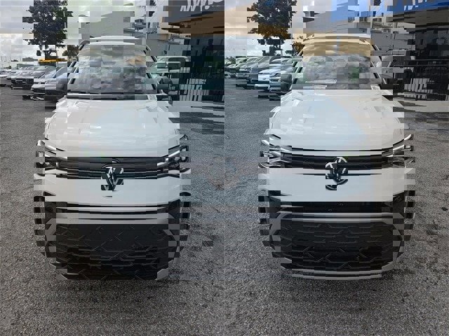 New 2025 Volkswagen Taos S image 2