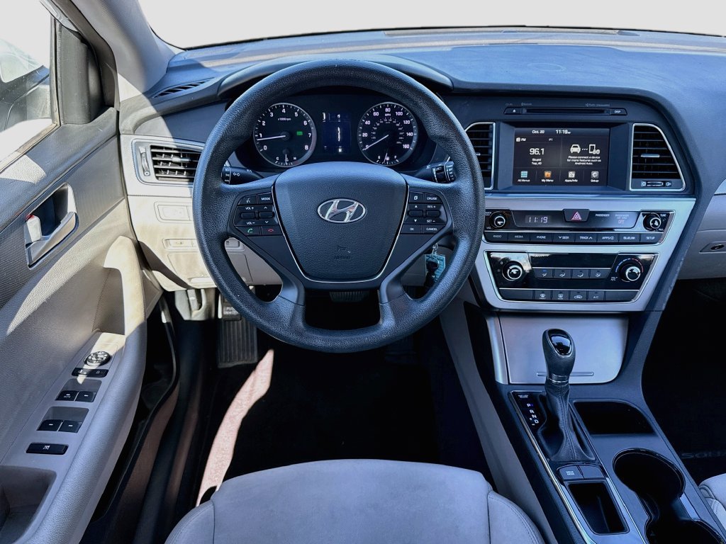 Used 2016 Hyundai Sonata SE FWD image 29