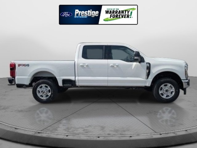 New 2026 Ford F350 XLT w/ XLT Premium Package AWD/4WD image 4