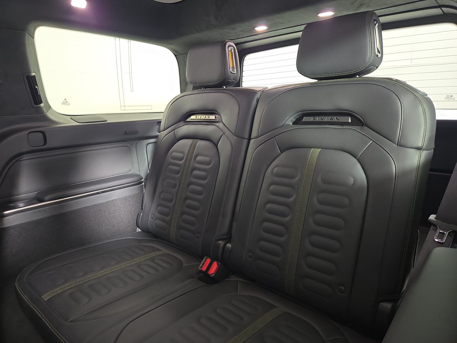 Used 2024 Rivian R1S Adventure Quad AWD/4WD image 22