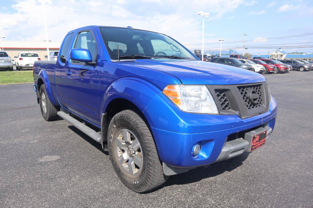 Used 2013 Nissan Frontier PRO-4X AWD/4WD image 34