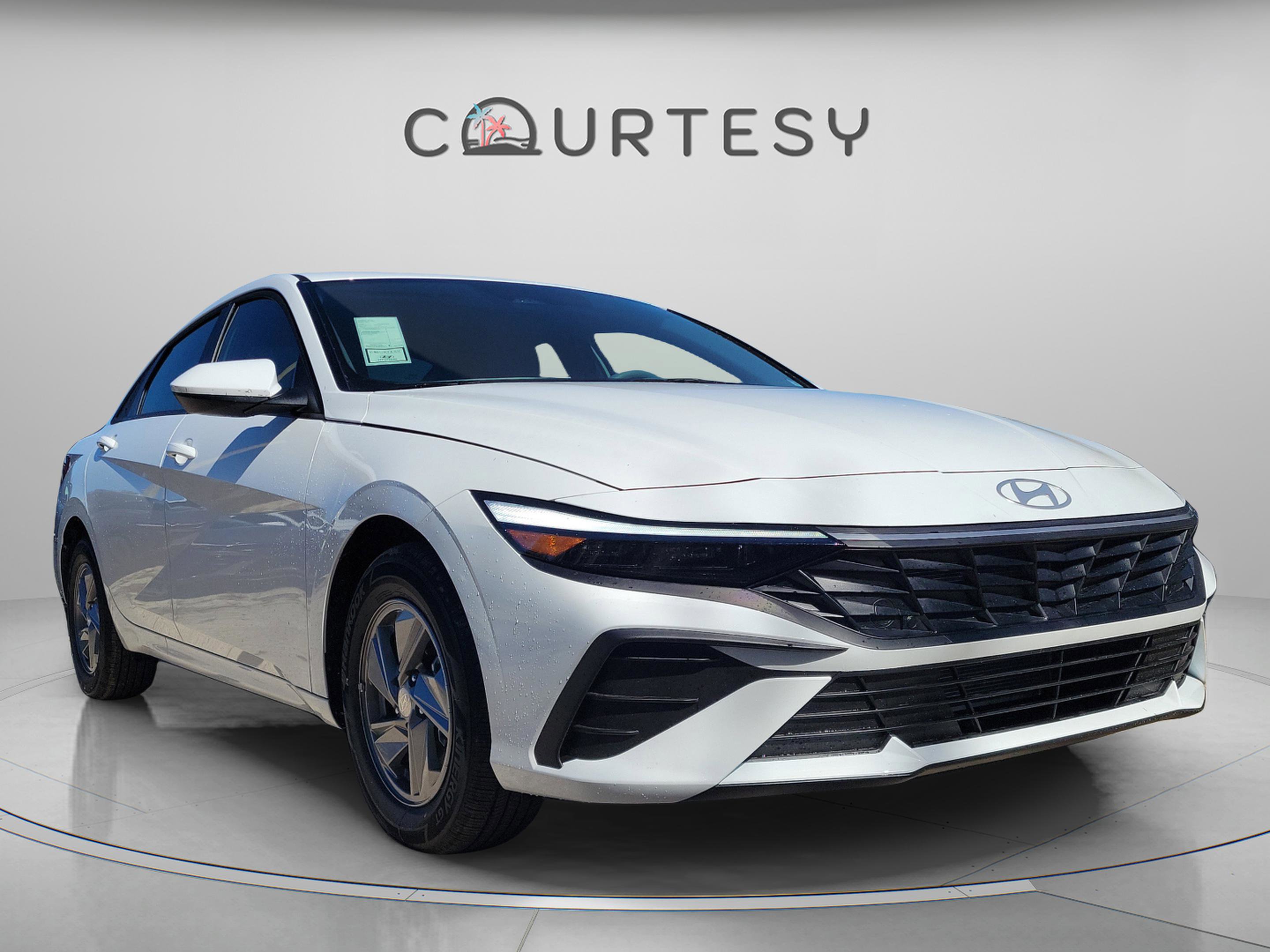 New 2026 Hyundai Elantra SE image 5