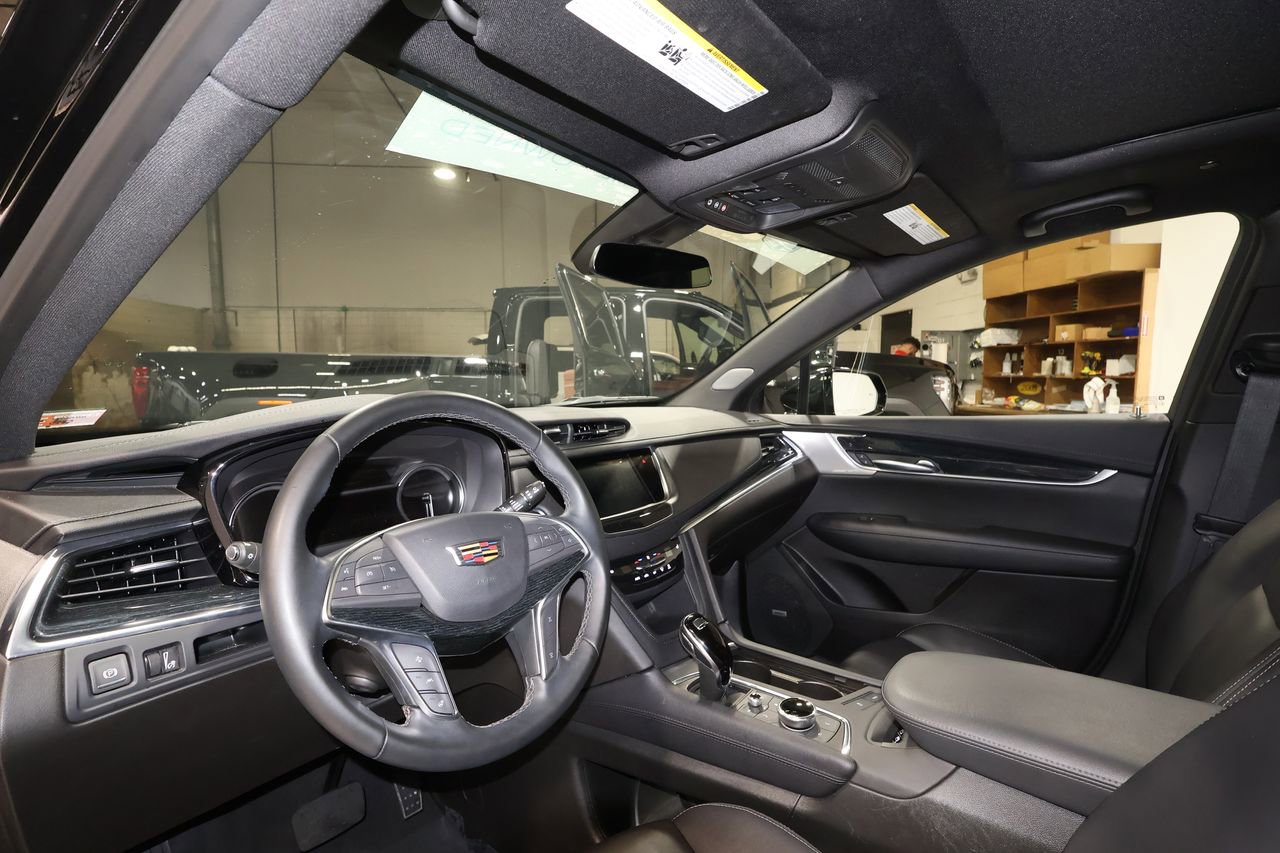 Certified 2025 Cadillac XT5 Premium Luxury image 9