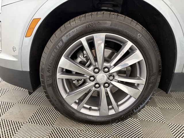 Certified 2024 Cadillac XT5 Premium Luxury w/ Technology Package AWD/4WD image 16