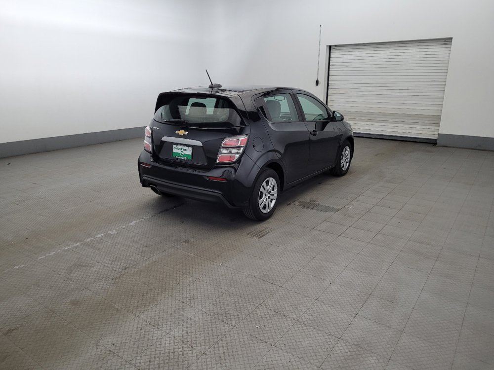 Used 2019 Chevrolet Sonic LT FWD image 9