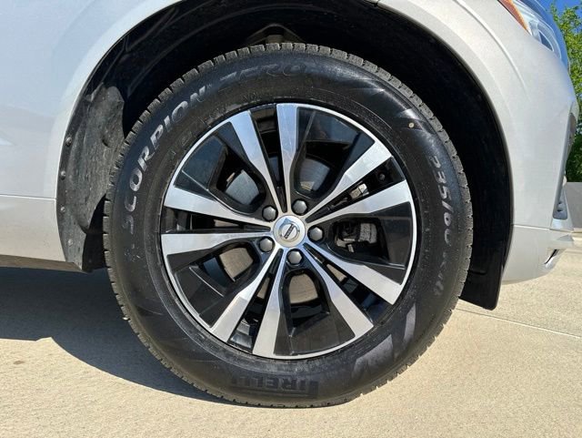 Certified 2023 Volvo XC60 B5 Core AWD/4WD image 11