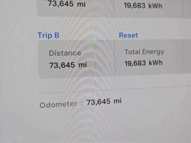 Used 2022 Tesla Model S image 12