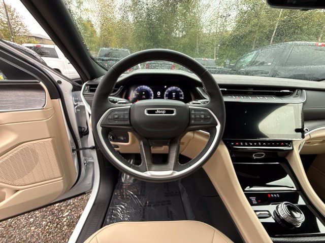 New 2027 Jeep Grand Cherokee Limited AWD/4WD image 17