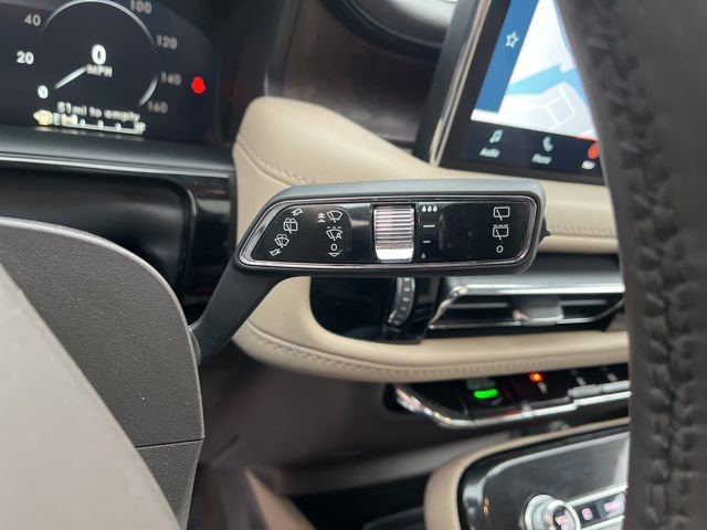 Used 2023 Lincoln Nautilus Reserve image 25