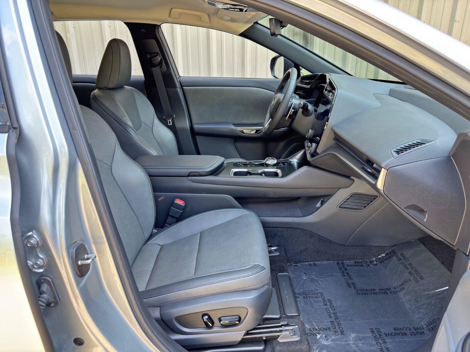 Used 2025 Lexus RZ 300e w/ Accessory Package (Z1) FWD image 15