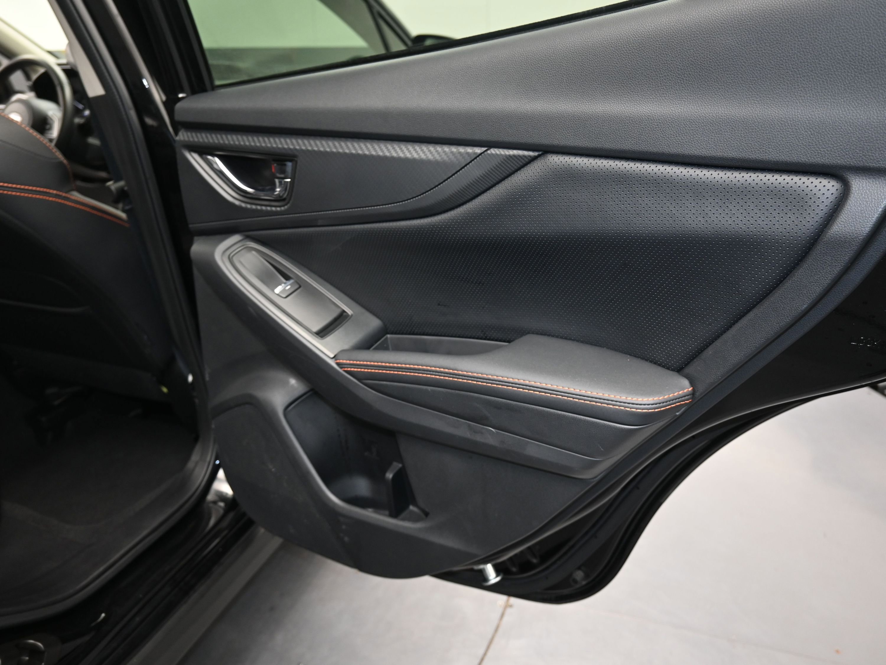 Used 2023 Subaru Crosstrek 2.5i Limited AWD/4WD image 27