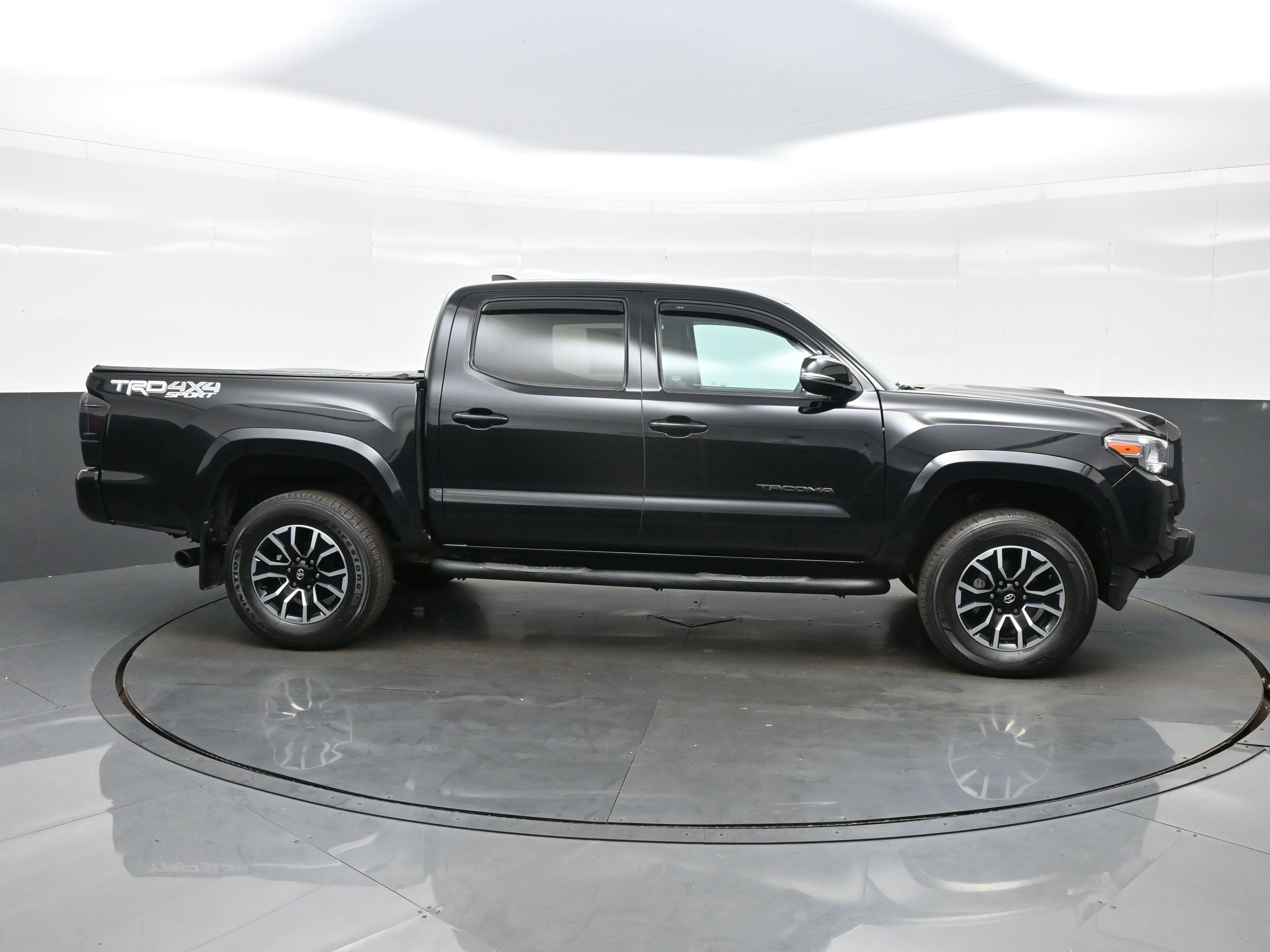Used 2020 Toyota Tacoma TRD Sport image 7