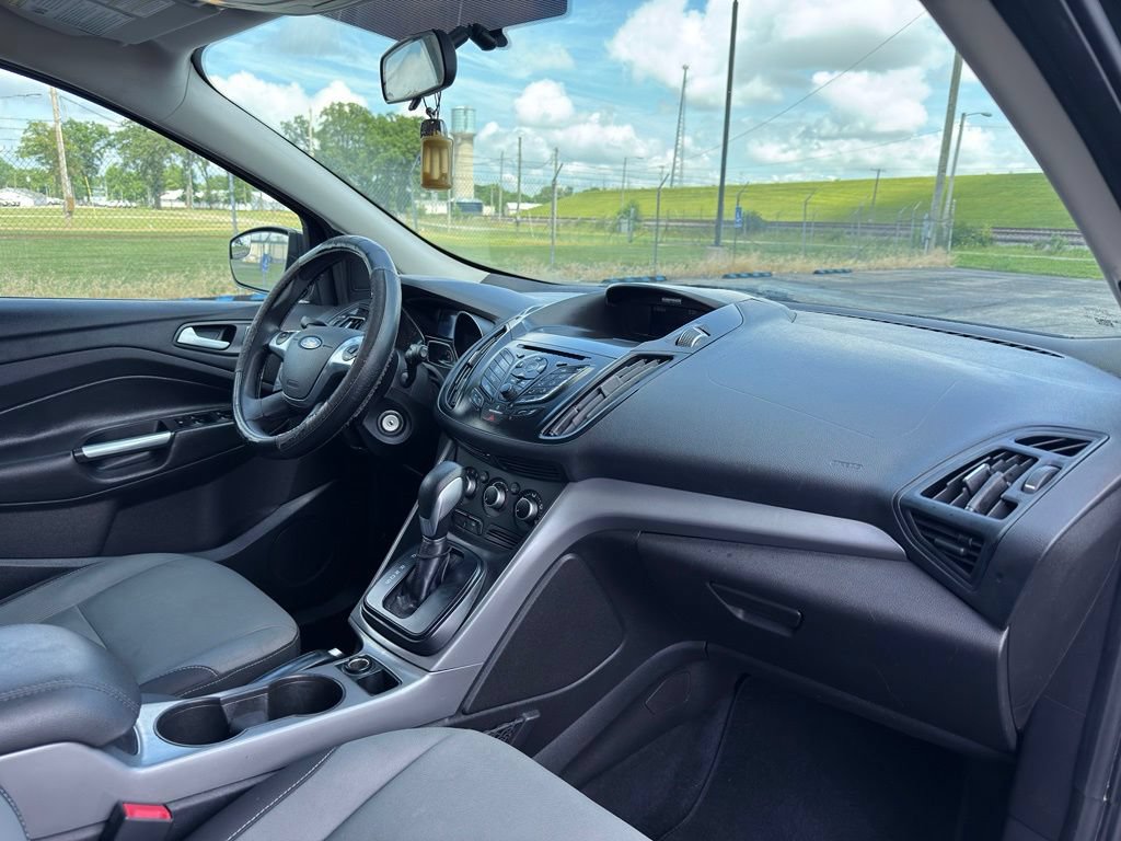 Used 2015 Ford Escape SE FWD image 35