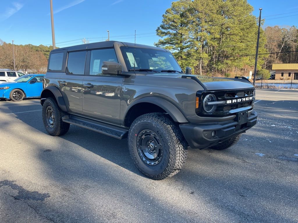 New 2025 Ford Bronco Outer Banks w/ Sasquatch Package image 4