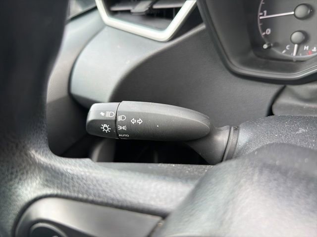 Used 2024 Toyota Corolla LE image 32