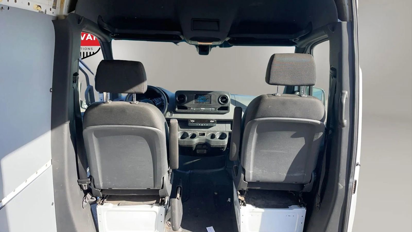 Used 2023 Mercedes-Benz Sprinter 2500 image 40