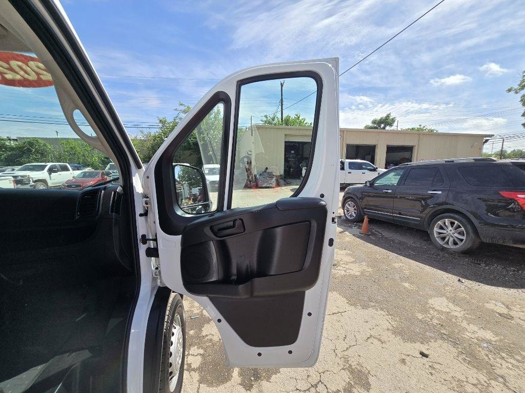 Used 2023 RAM ProMaster 2500 FWD image 23