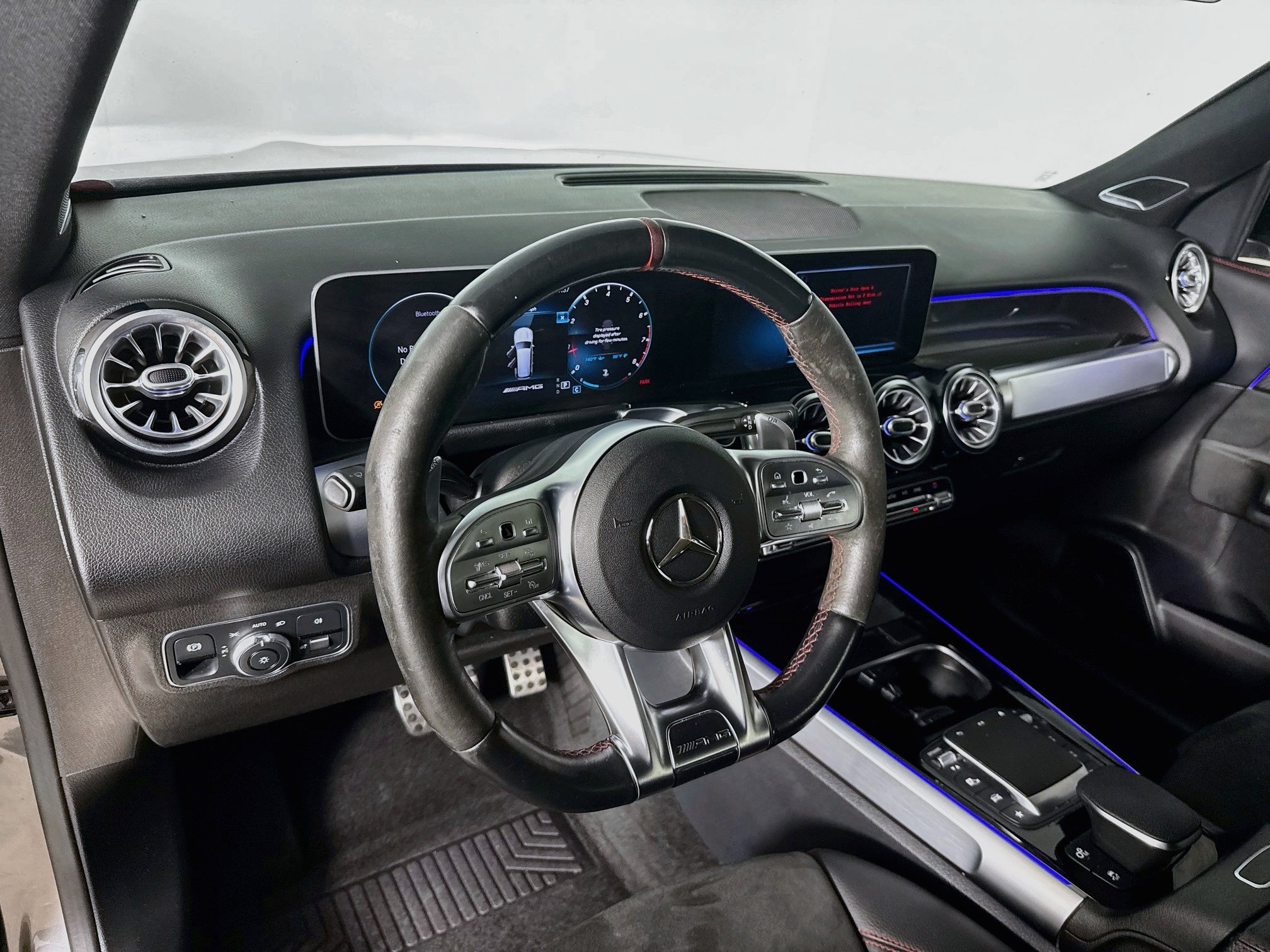 Used 2021 Mercedes-Benz GLB 35 AMG 4MATIC image 8
