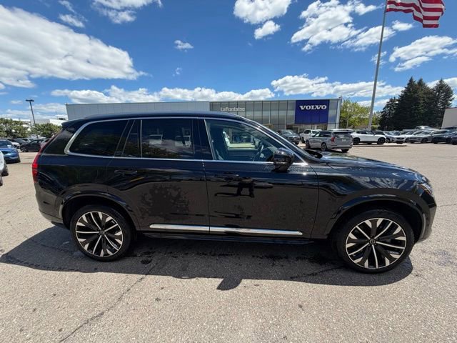 Used 2026 Volvo XC90 B6 Plus w/ Protection Package Premier AWD/4WD image 5