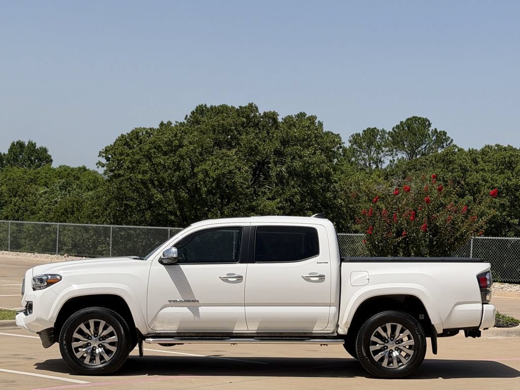 Used 2023 Toyota Tacoma Limited RWD image 3