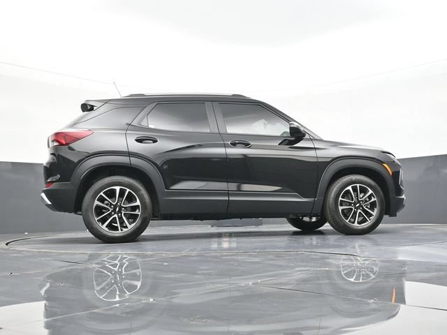 New 2026 Chevrolet TrailBlazer LT w/ Driver Confidence Package FWD image 40
