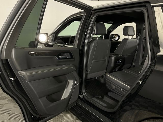 Used 2025 GMC Yukon Elevation image 29
