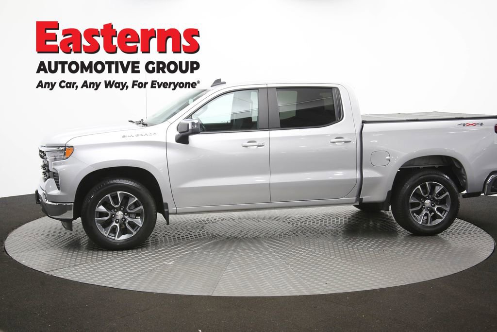 Used 2022 Chevrolet Silverado 1500 LT AWD/4WD image 61