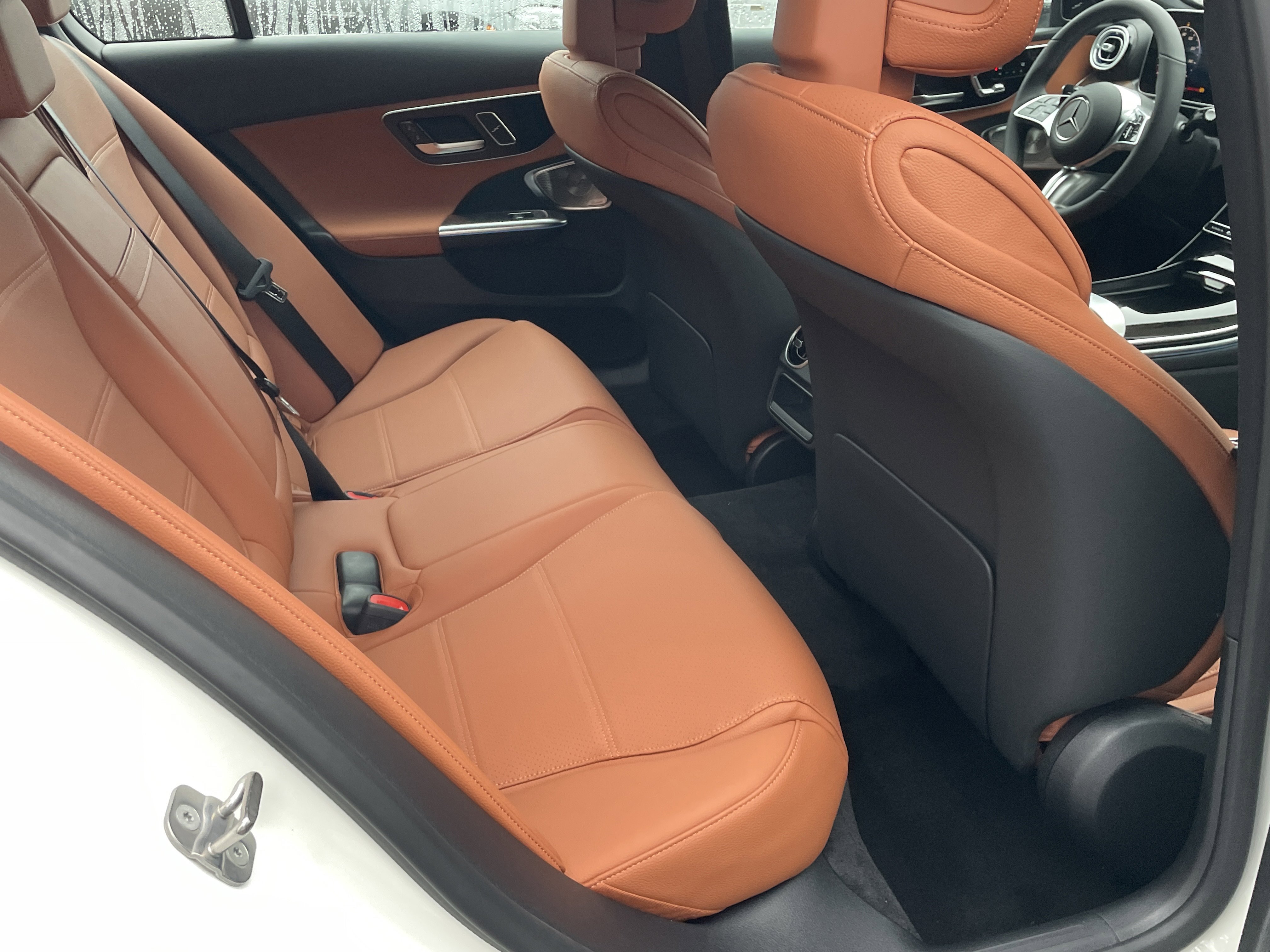 New 2026 Mercedes-Benz C 300 4MATIC Sedan image 40