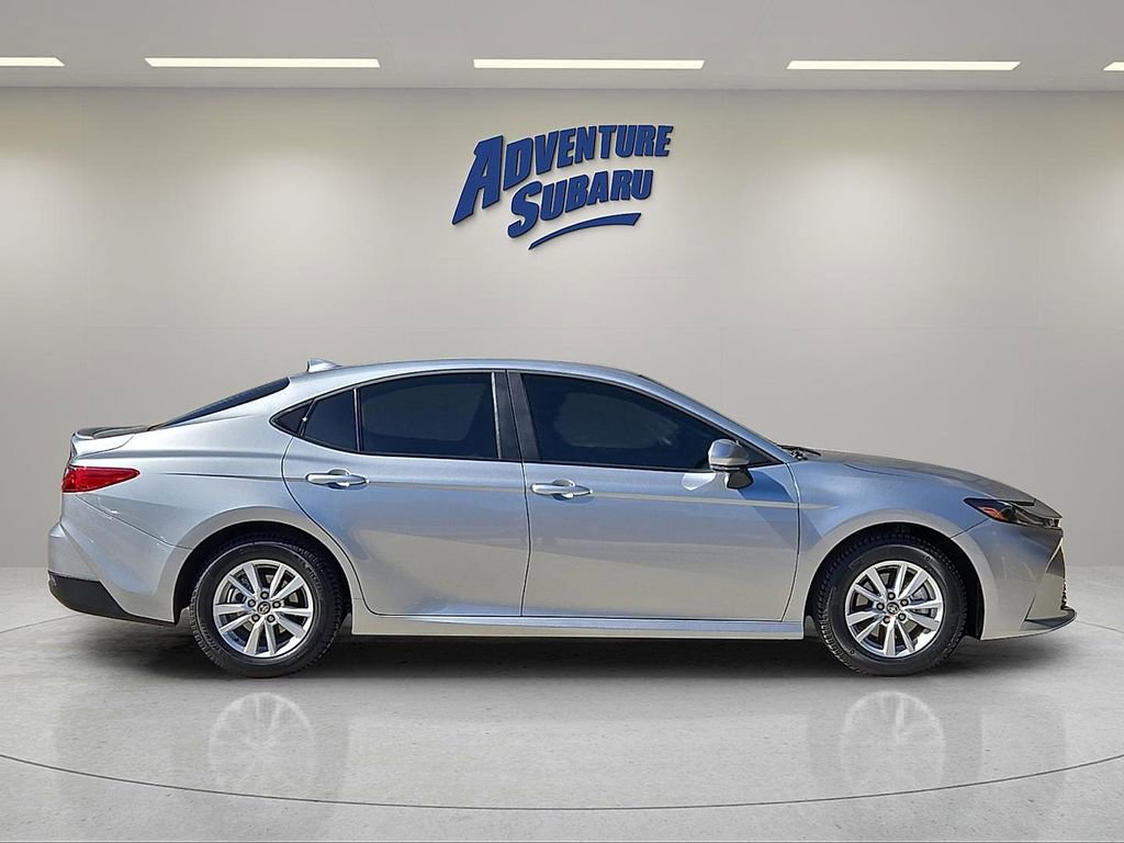 Used 2026 Toyota Camry LE image 7