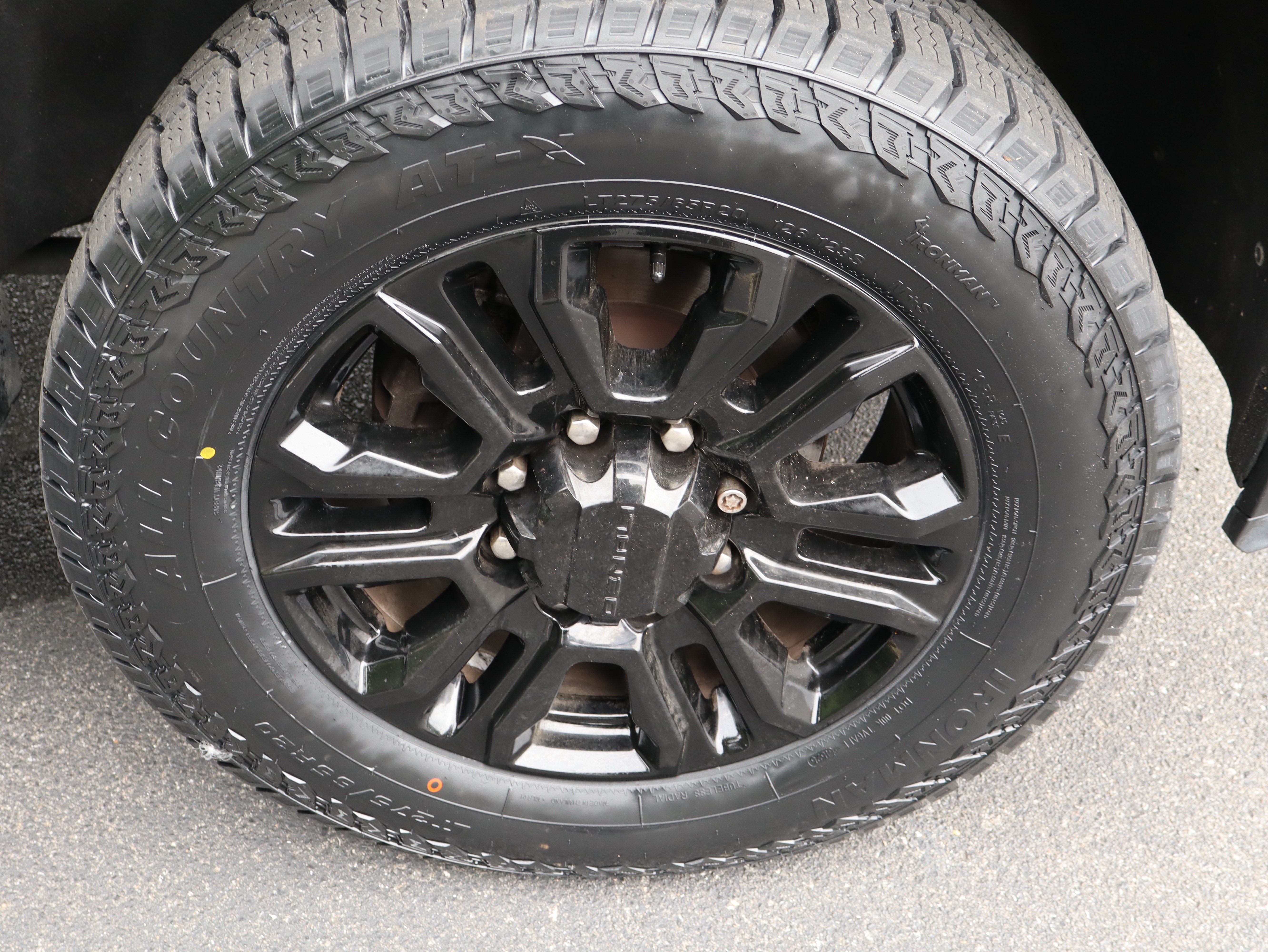 Used 2022 GMC Sierra 3500 Denali w/ Denali Black Diamond Edition AWD/4WD image 13