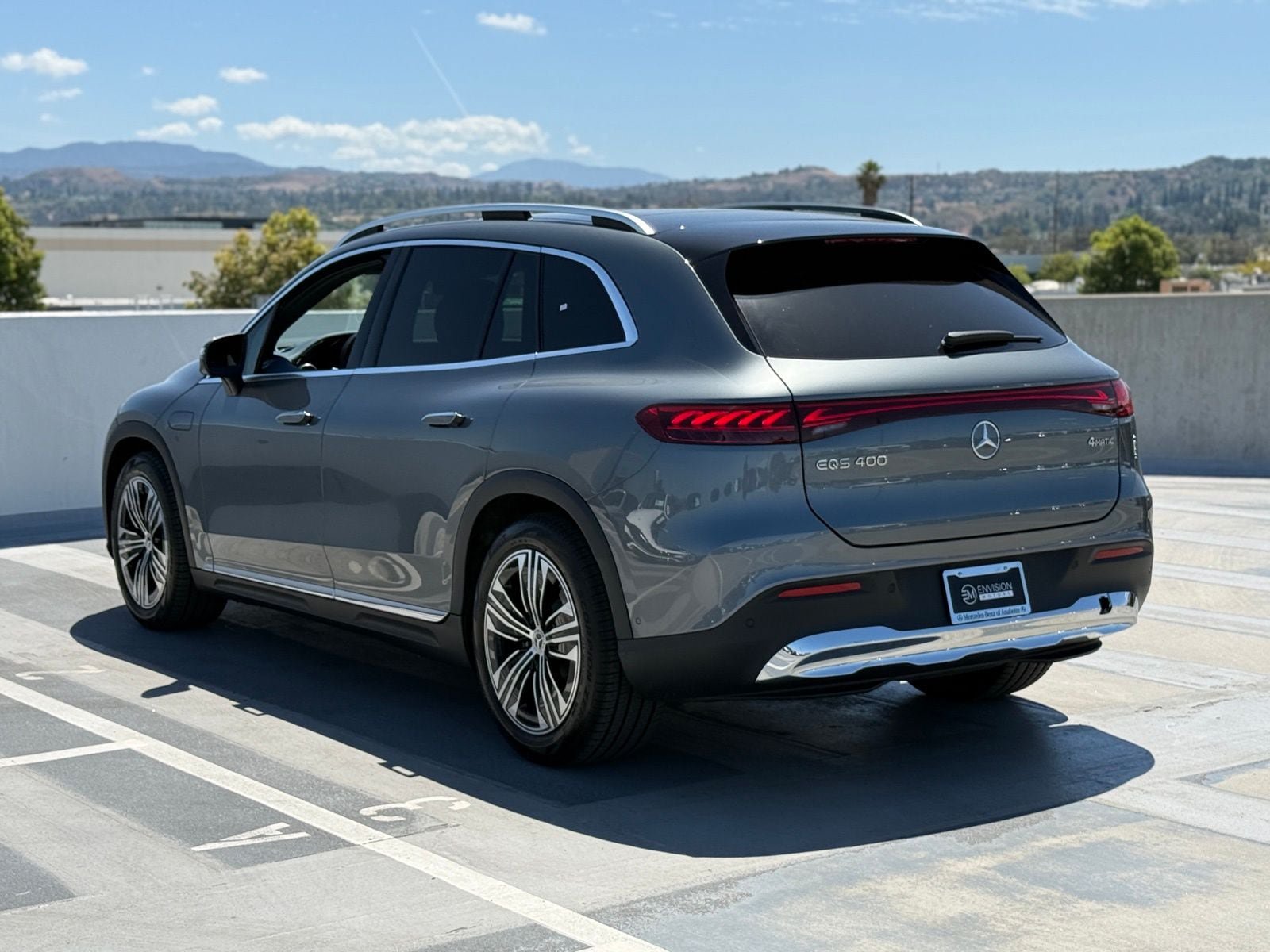 New 2026 Mercedes-Benz EQS 400 4MATIC SUV image 9