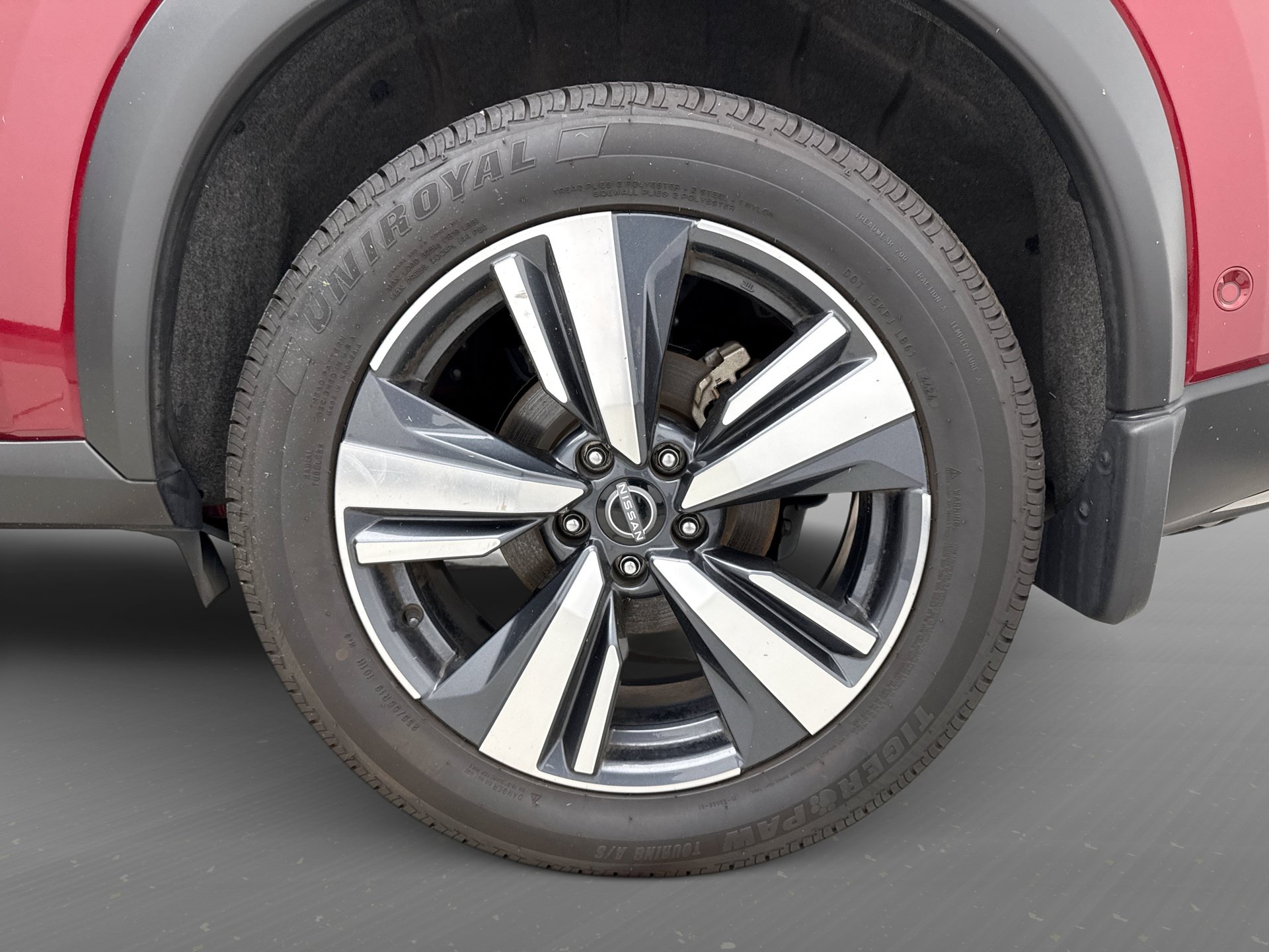 Used 2023 Nissan Rogue Platinum AWD/4WD image 27