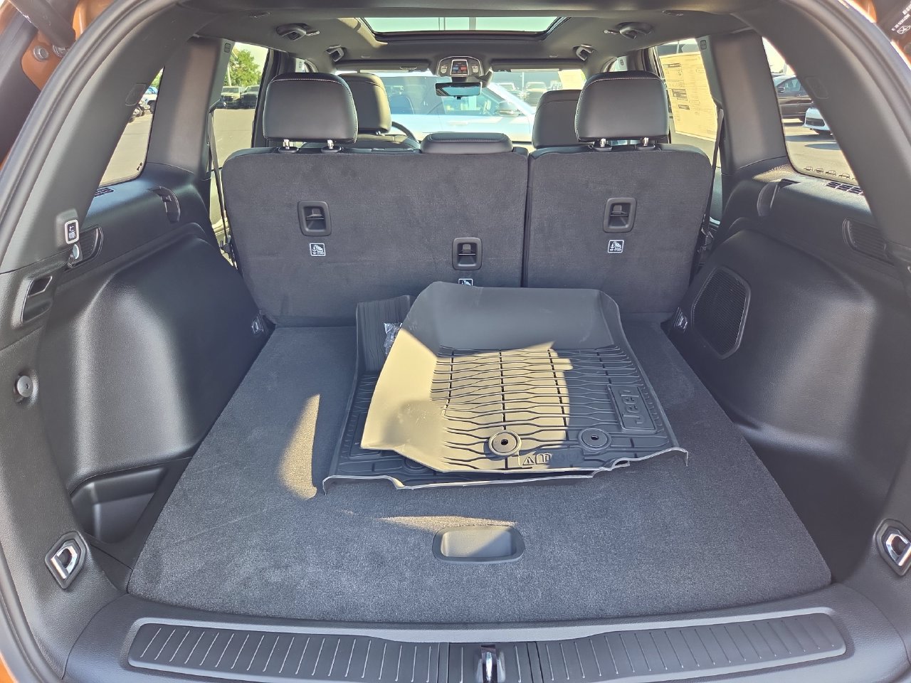 New 2027 Jeep Grand Cherokee Limited AWD/4WD image 23