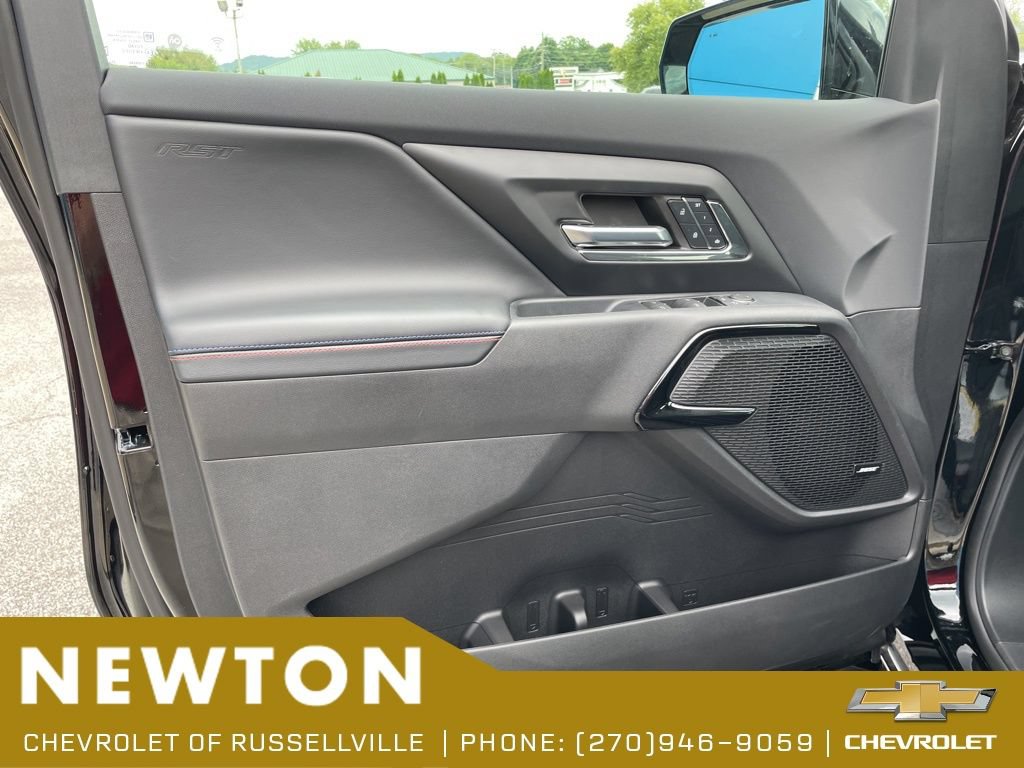New 2024 Chevrolet Silverado EV RST AWD/4WD image 11