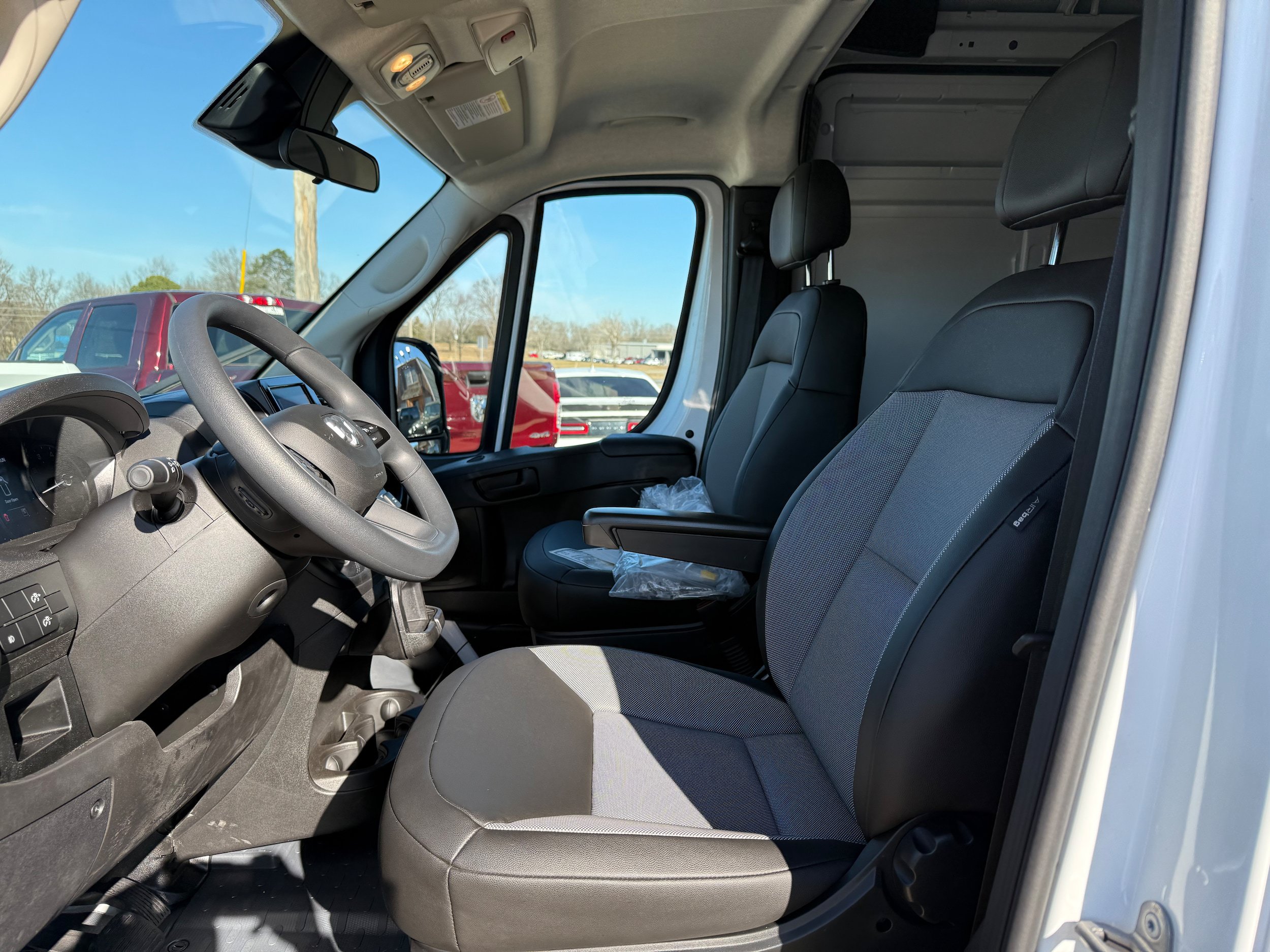 New 2026 RAM ProMaster 3500 w/ Convenience Group FWD image 7