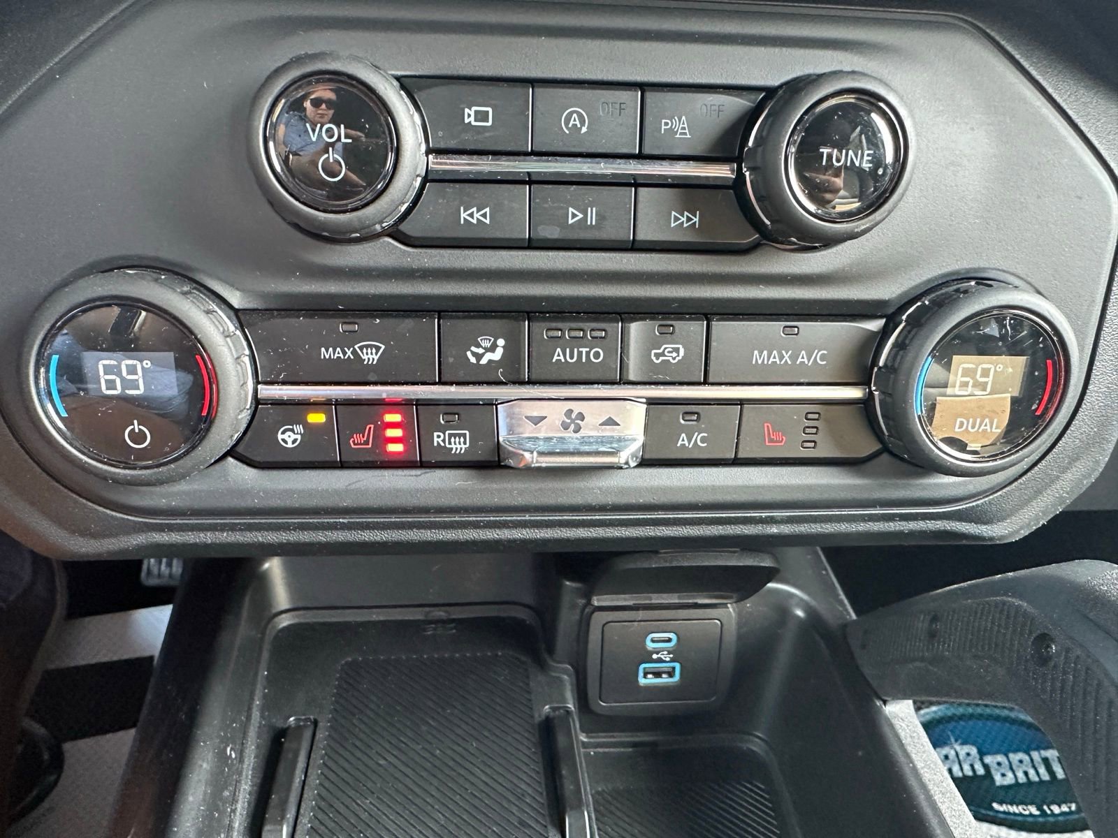 New 2025 Ford Bronco Outer Banks w/ Sasquatch Package image 28