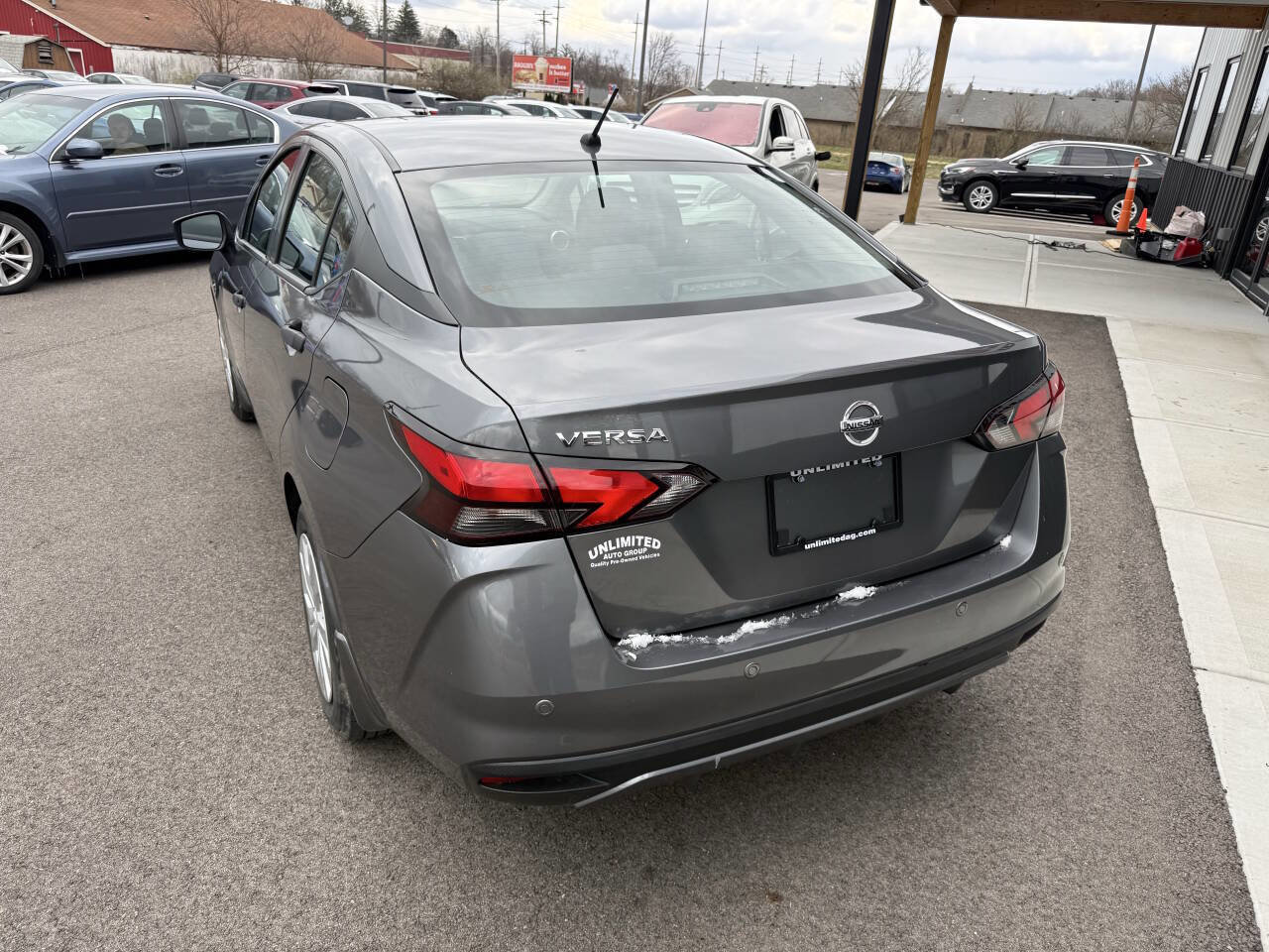 Used 2022 Nissan Versa S image 10