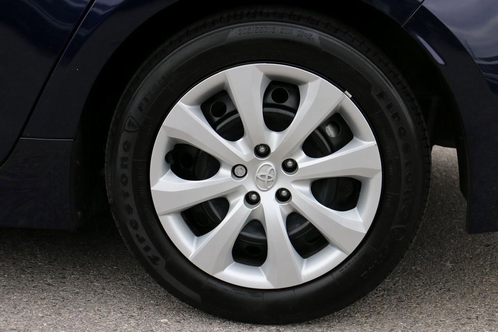 Used 2024 Toyota Corolla LE image 8