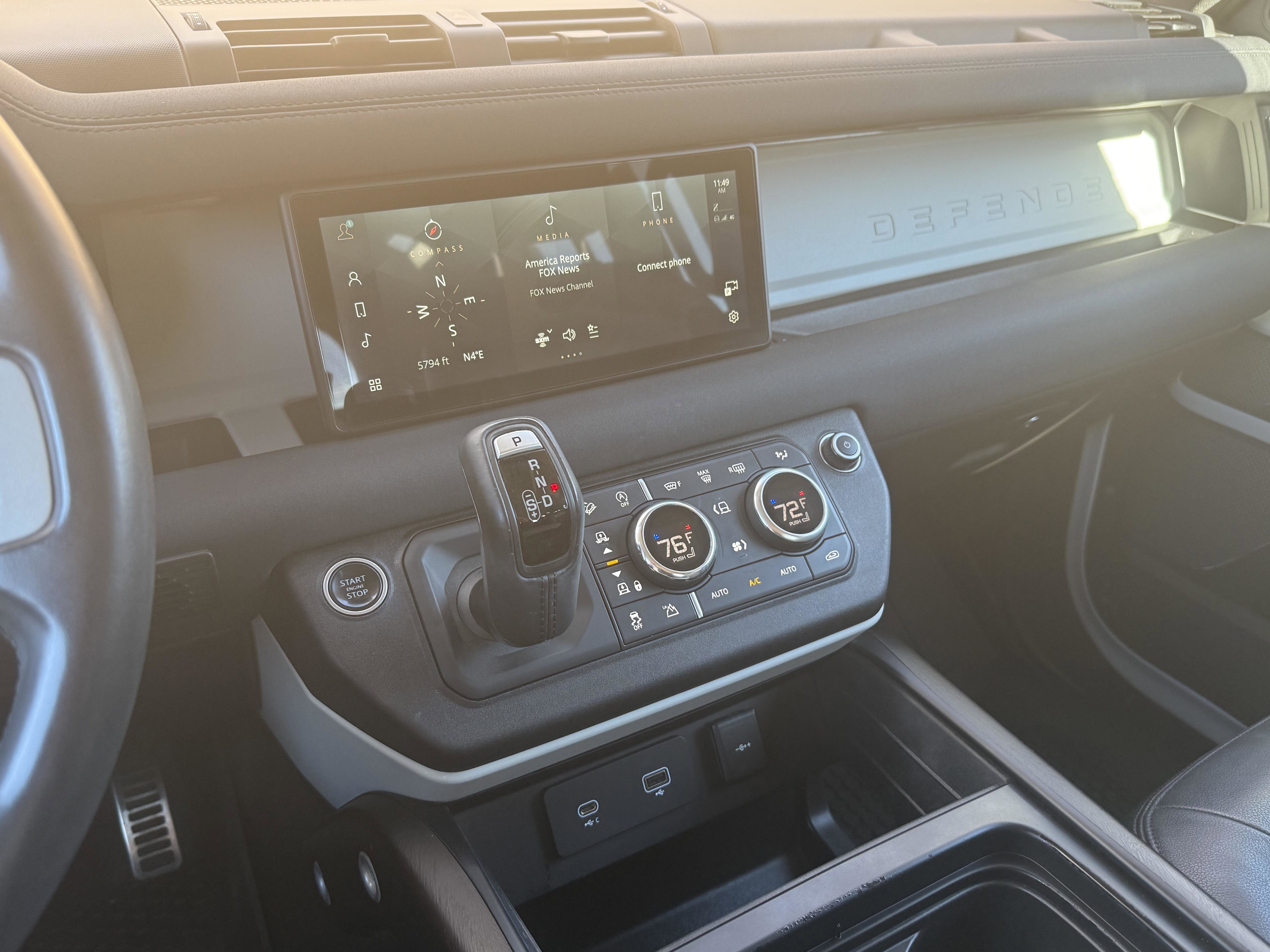 Certified 2022 Land Rover Defender 110 SE image 21