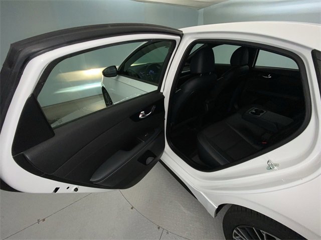 Used 2023 Kia Forte GT-Line w/ GT-Line Technology Package image 22