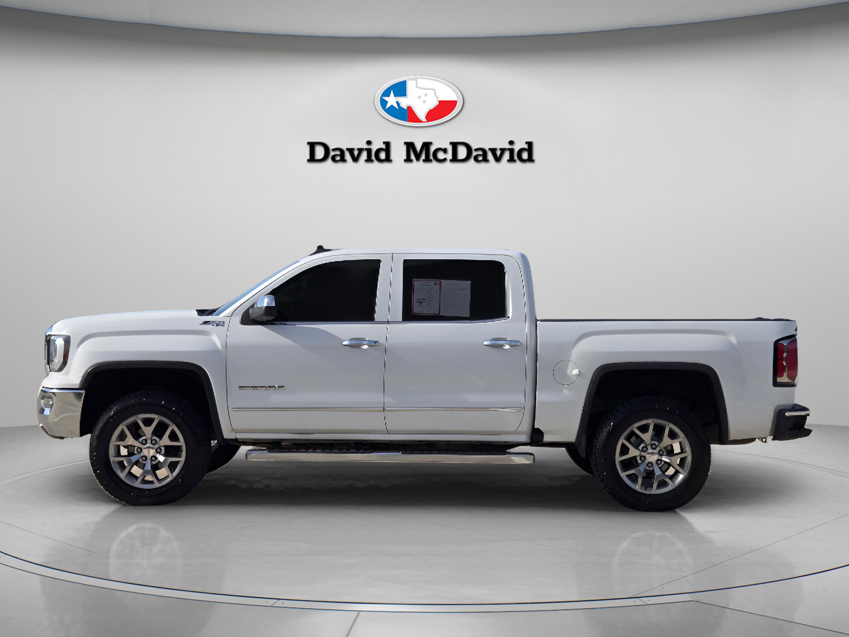 Used 2018 GMC Sierra 1500 SLT w/ SLT Premium Package AWD/4WD image 2