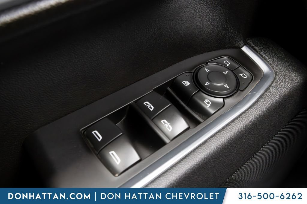 Used 2025 GMC Sierra 1500 SLT AWD/4WD image 12
