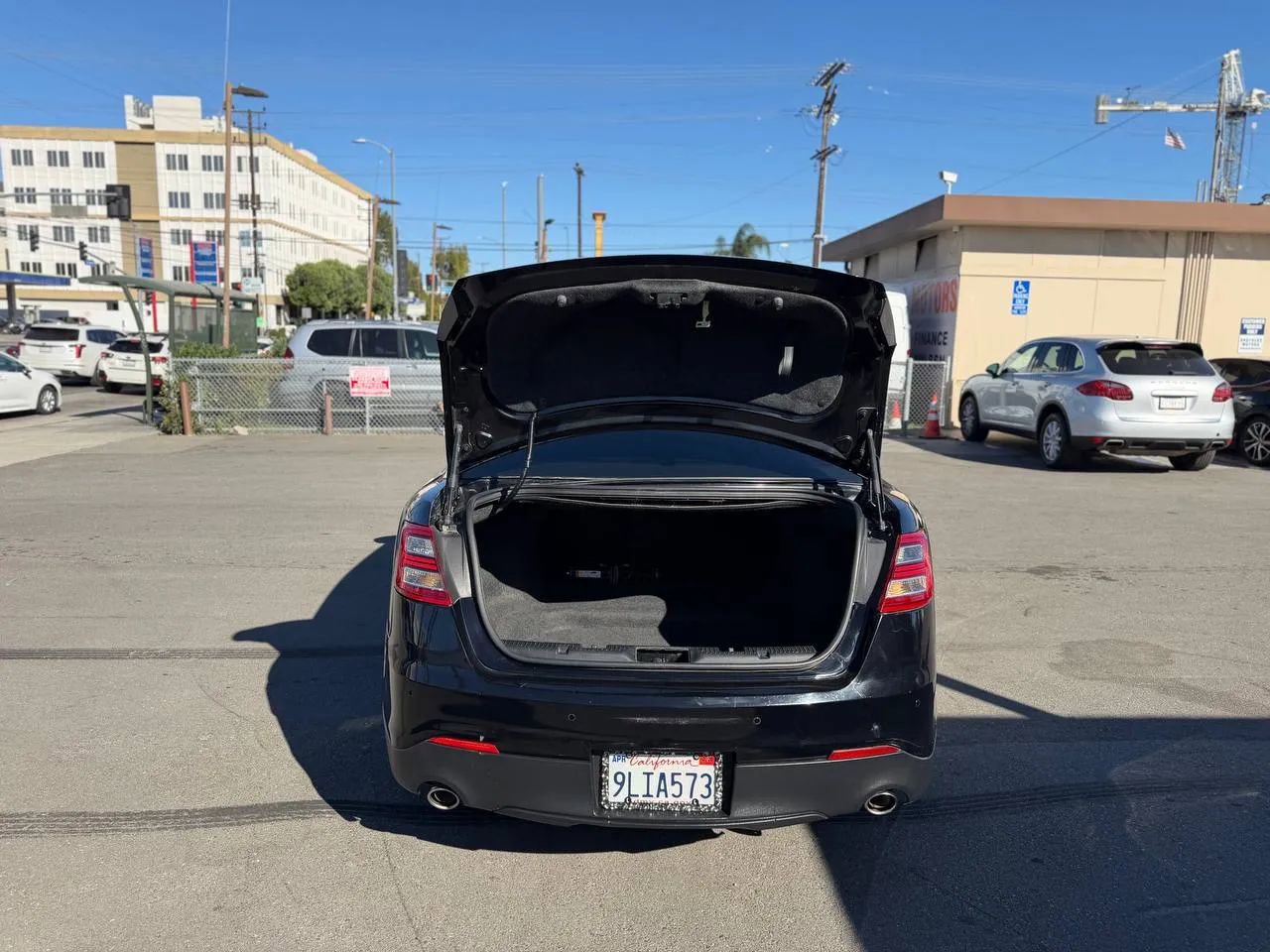 Used 2017 Ford Taurus Limited image 24