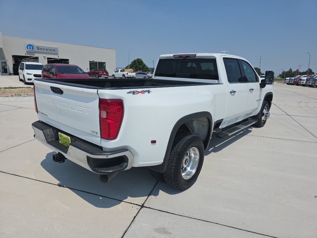 Used 2020 Chevrolet Silverado 3500 LTZ w/ LTZ Plus Package AWD/4WD image 5