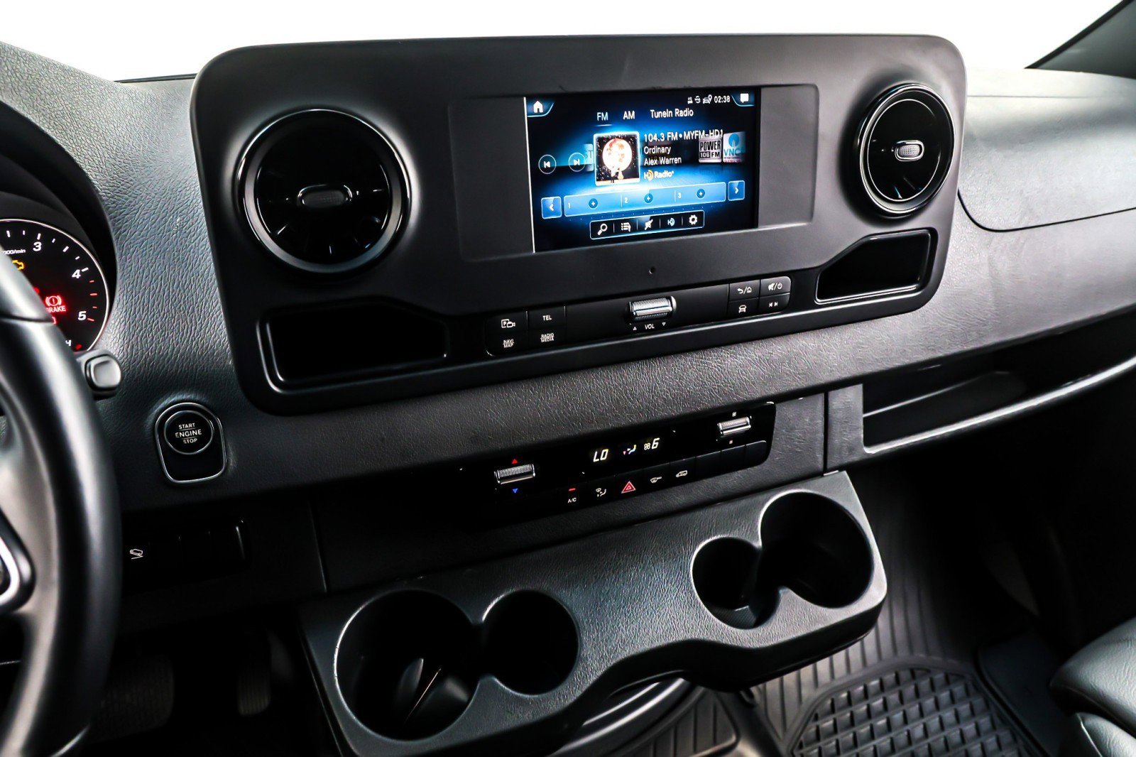 Used 2022 Mercedes-Benz Sprinter 2500 image 7