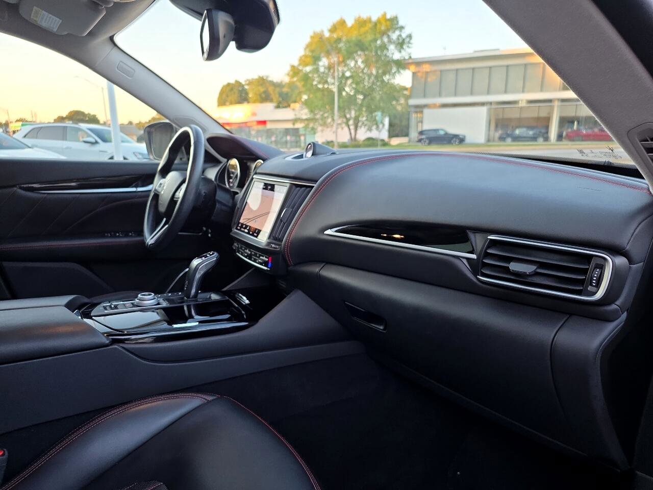 Used 2022 Maserati Levante GT image 38