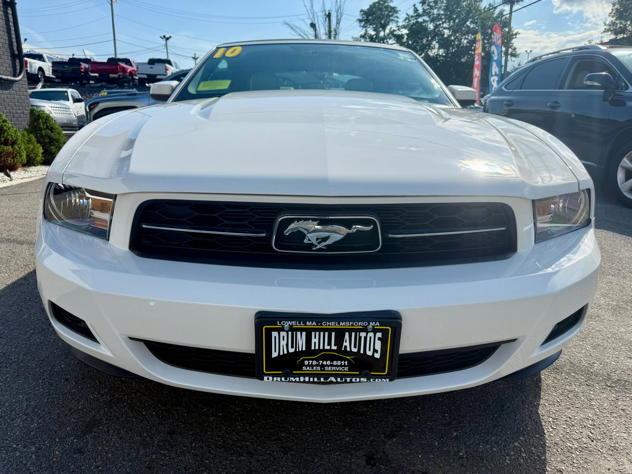 Used 2010 Ford Mustang Convertible image 8