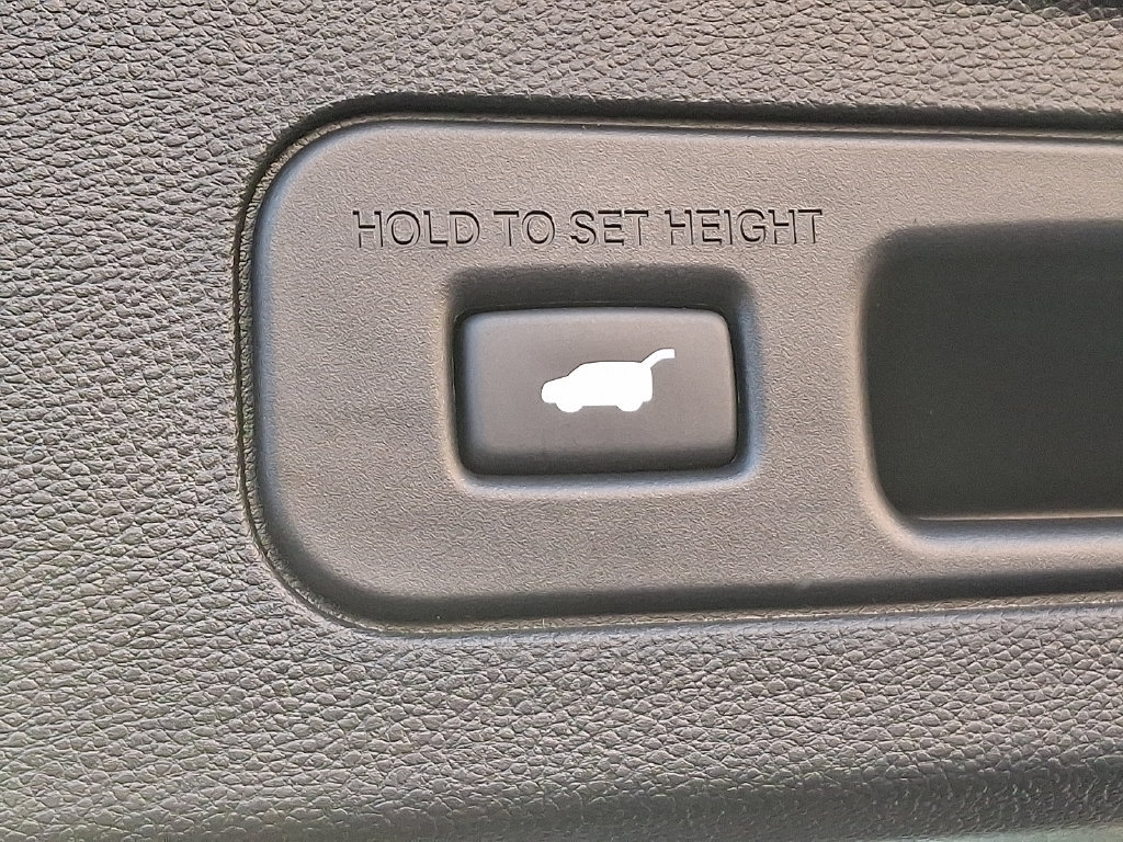 Certified 2024 Acura MDX SH-AWD image 32