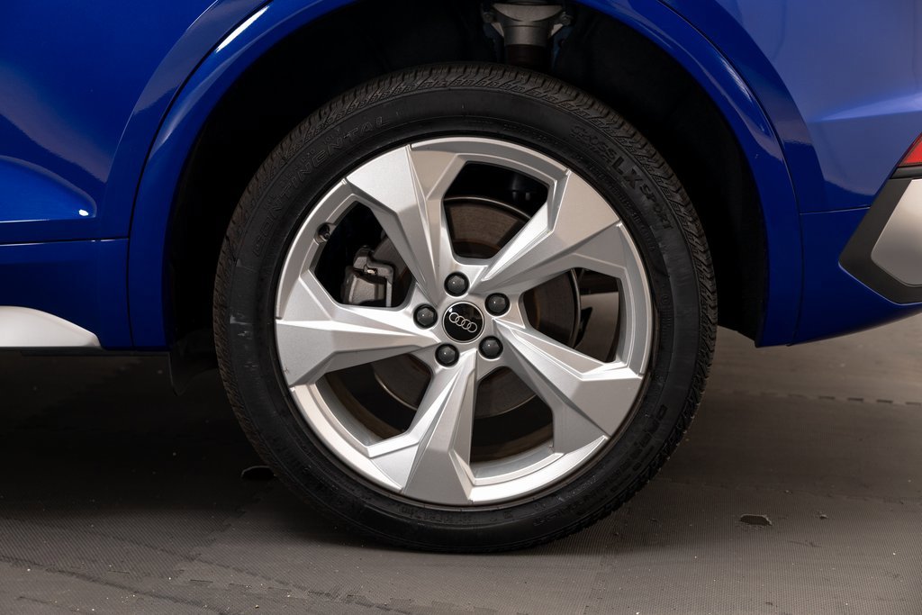 Used 2024 Audi Q5 2.0T Premium w/ Convenience Package image 41